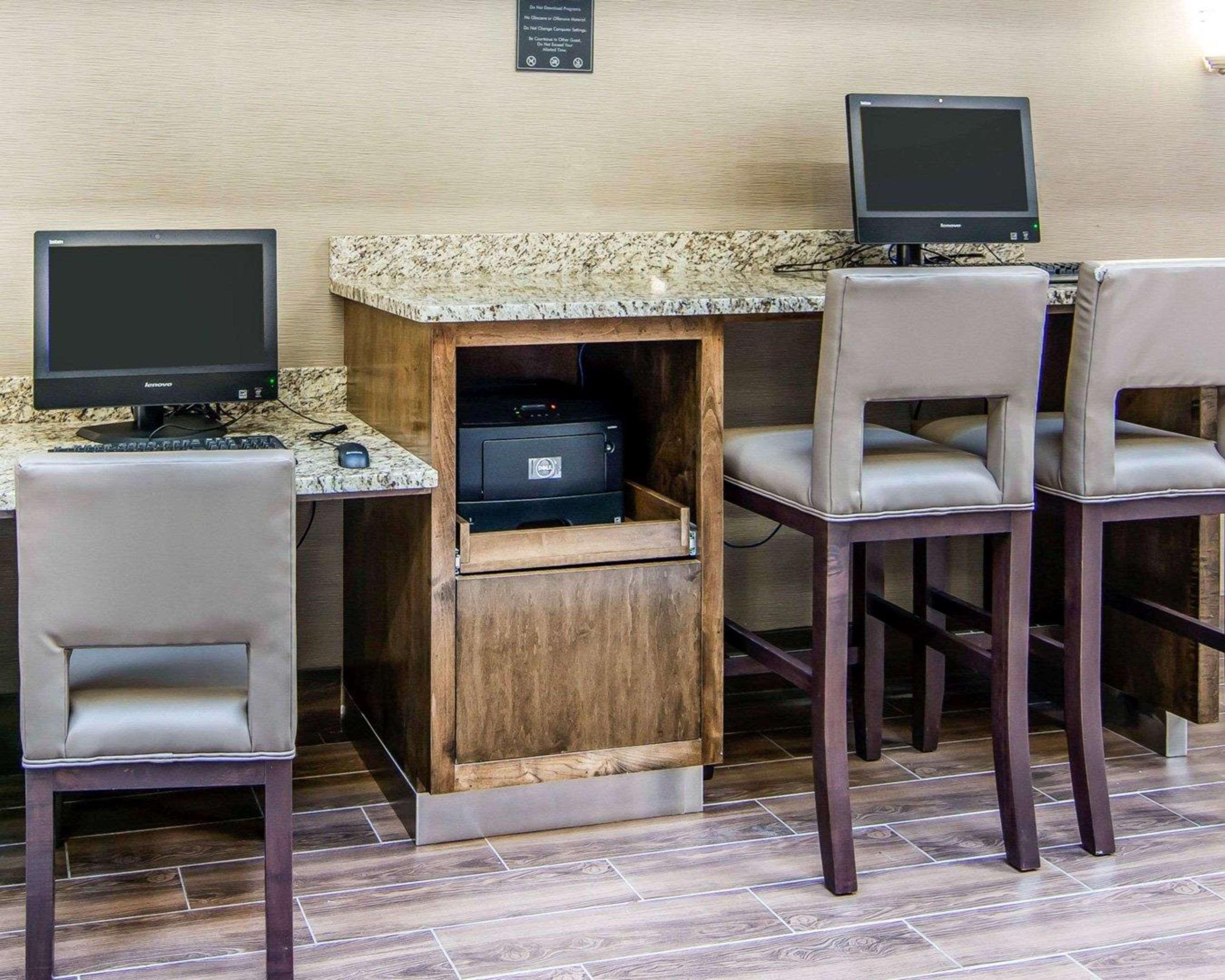 Comfort Suites Fredericksburg South Εξωτερικό φωτογραφία