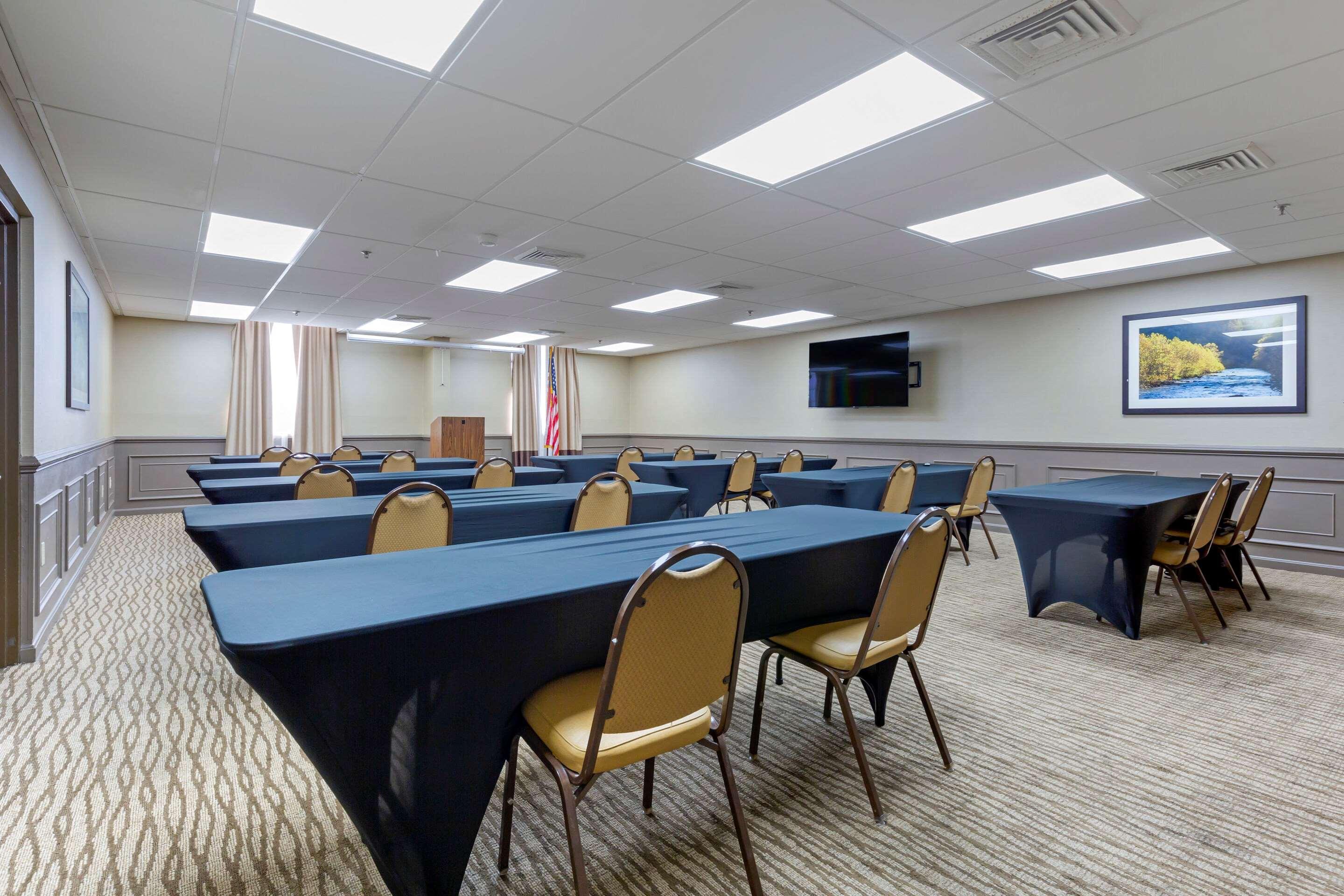Comfort Suites Fredericksburg South Εξωτερικό φωτογραφία