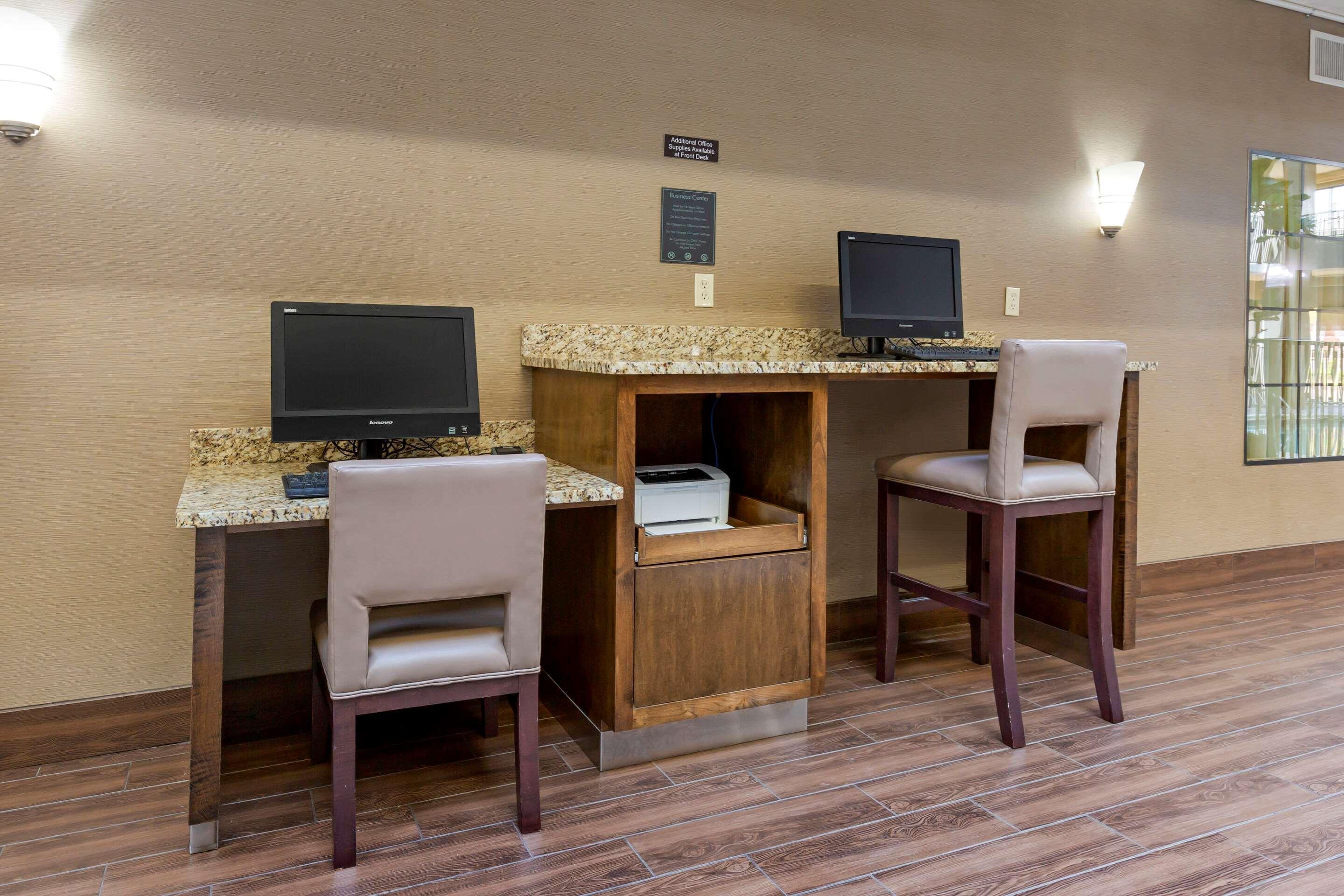 Comfort Suites Fredericksburg South Εξωτερικό φωτογραφία